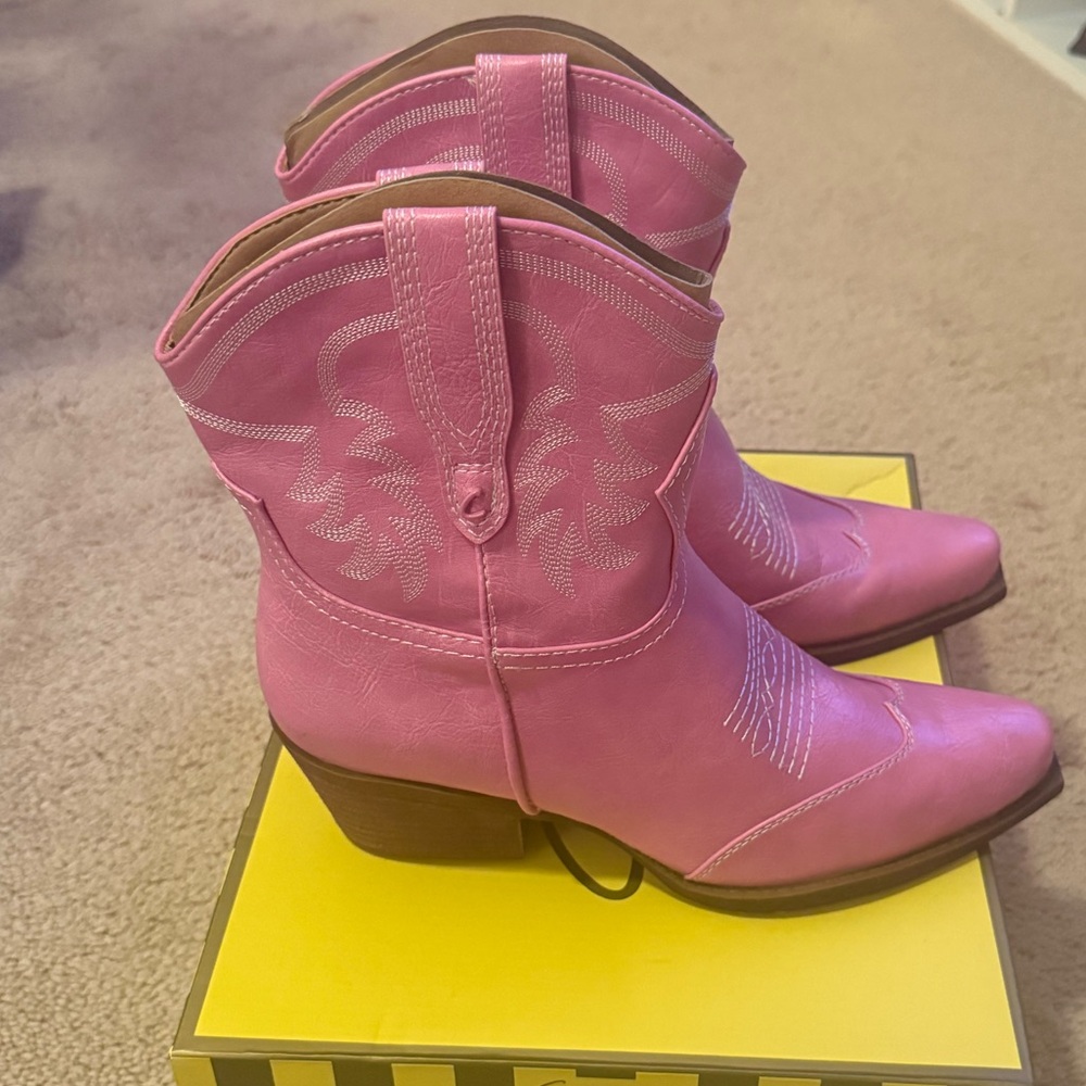 Circus NY Pink Cowboy Boots